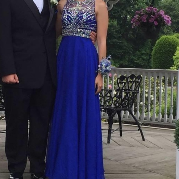 BLUSH - Prom Dress - Picture 4 of 10